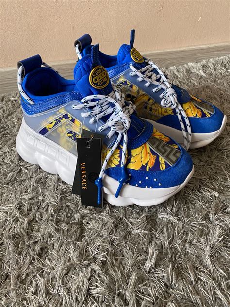 Adidași Versace pentru copii. Vezi modele și comandă .